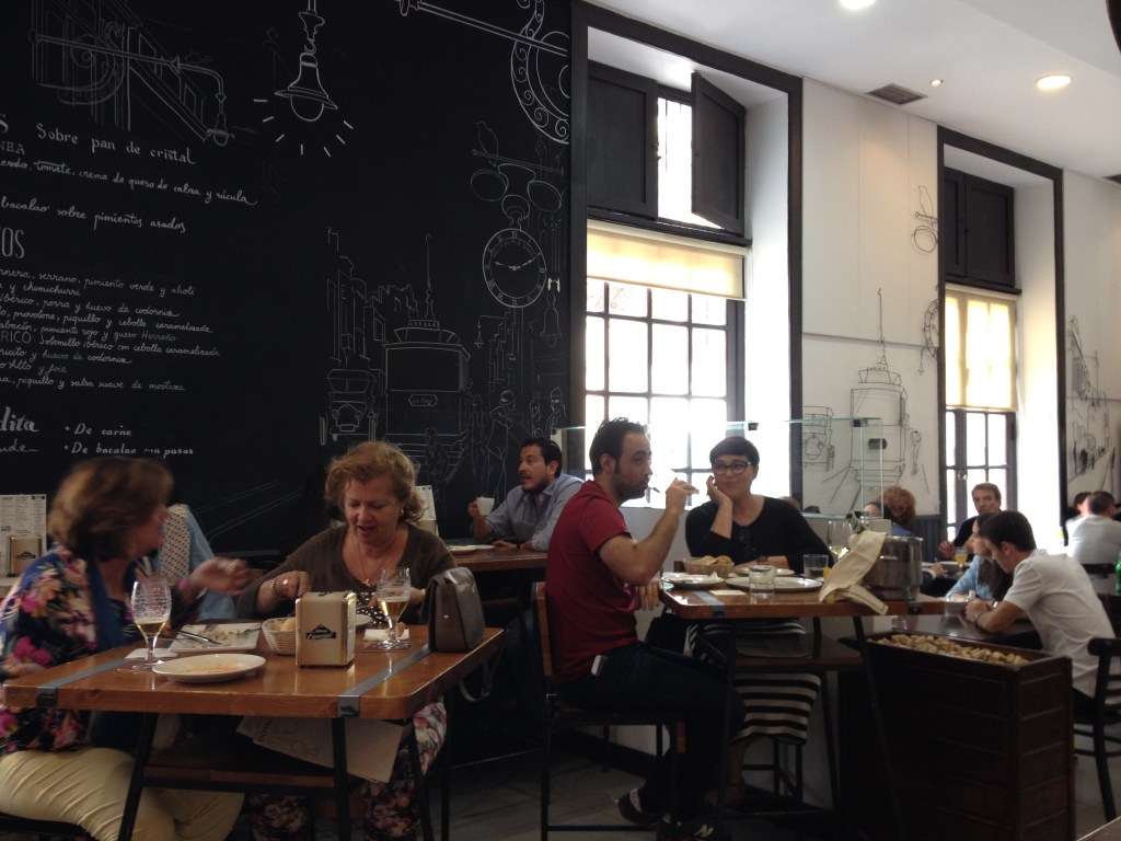 Hopping scene at Allende.