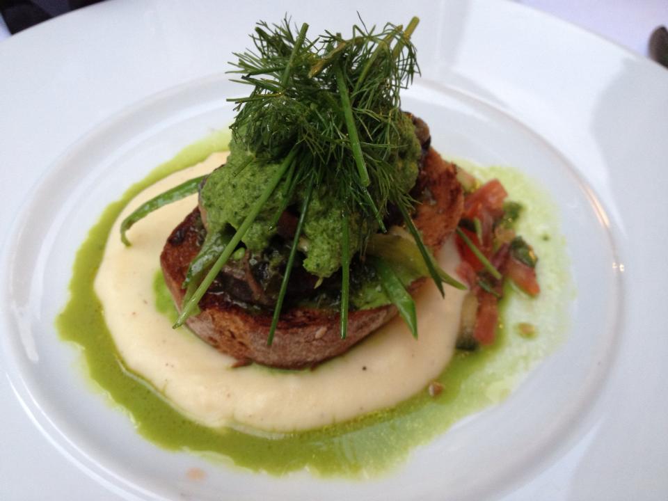 1002340_10153118985480231_1092600173_n