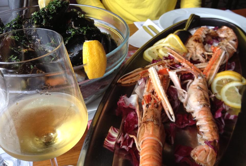 946571_10152765185060231_503271383_n