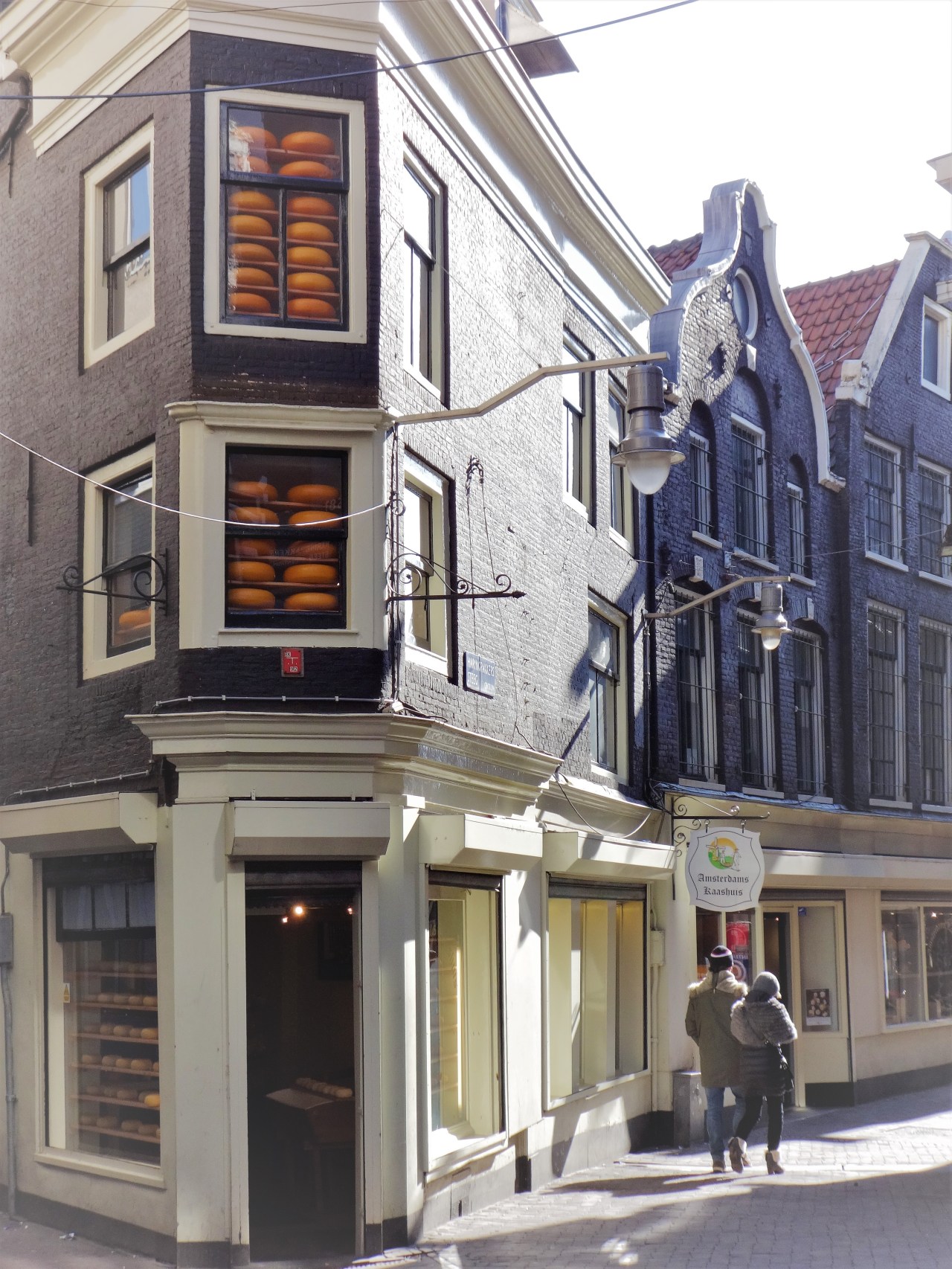 Running in Amsterdam, the Central Edition (plus my top 5 Dutch restaurants in the Canal Rings and the cookies you have to&nbsp;try!)